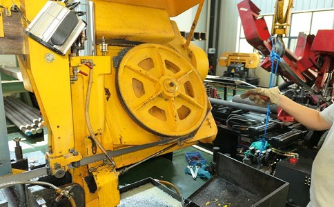 莞城街道金属带锯床的日常使用和保养注意事项！